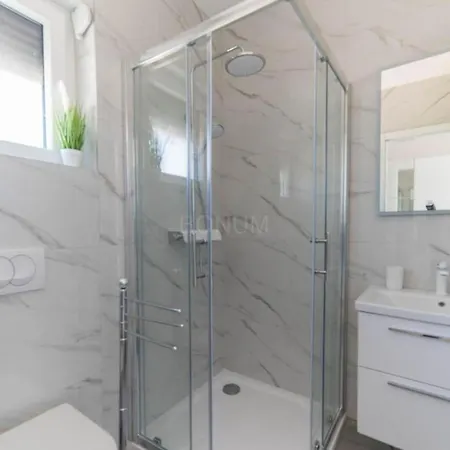 Sunrise With Outdoor Pool Villa Šibenik