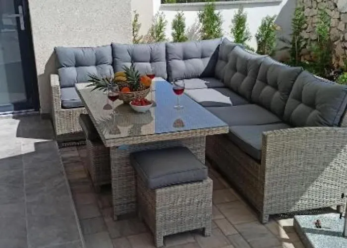 Villa Sunrise With Outdoor Pool *