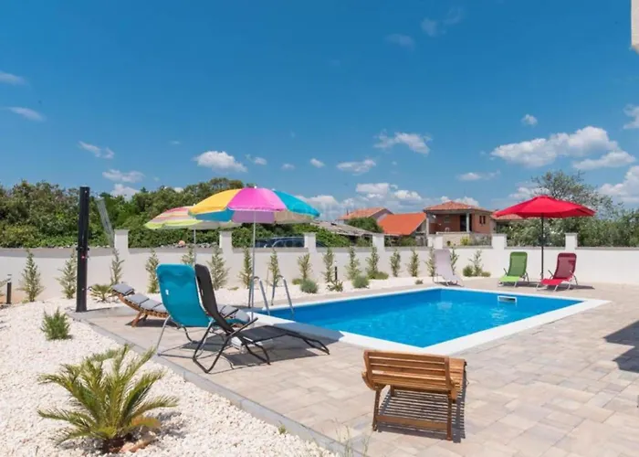 Sunrise With Outdoor Pool Villa Šibenik