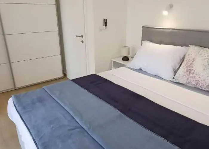 Villa Sunrise With Outdoor Pool *