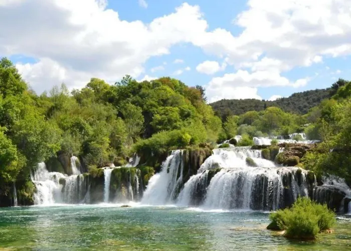 Villa Sunrise With Outdoor Pool Šibenik