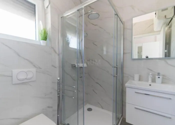 Sunrise With Outdoor Pool Villa Šibenik